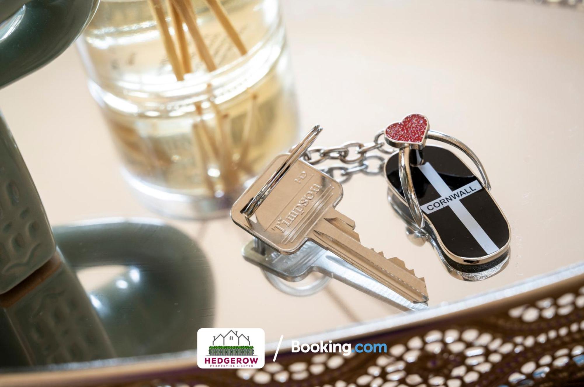 Secure 2-Bed Escape For 6 With Tranquil Garden L Special Deals L Last-Minute Deals L Truro Kültér fotó